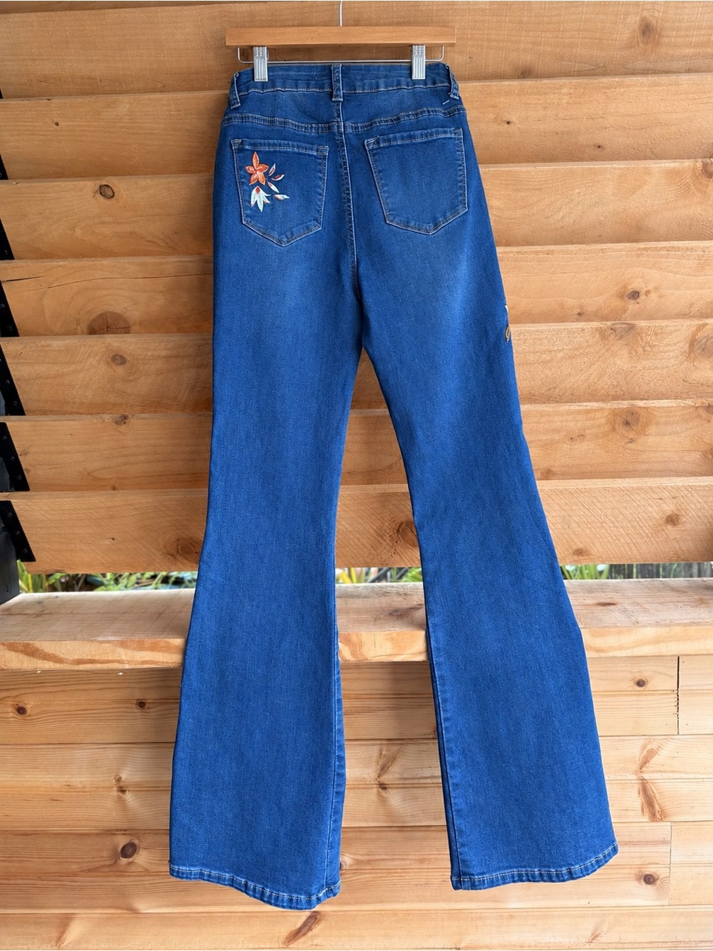 Telepatía women’s Blue Embroidered boho/ western Flare women Jeans size 3/26 - Picture 2 of 6